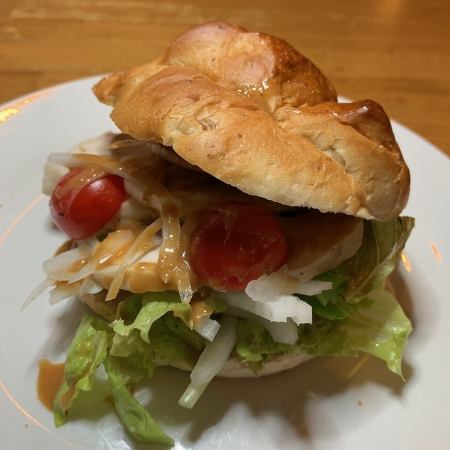 Steamed chicken sandwich on walnut bread