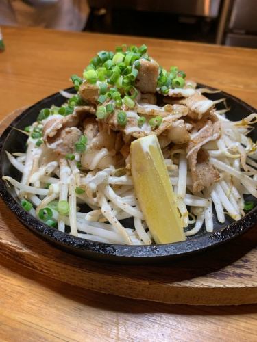 10 Stir-fried pork with Japanese pepper