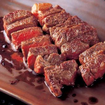[Domestic Wagyu beef sirloin steak and local chicken feast course] 3 hours of all-you-can-drink included, 8 dishes in total, 6,050 yen → 4,950 yen