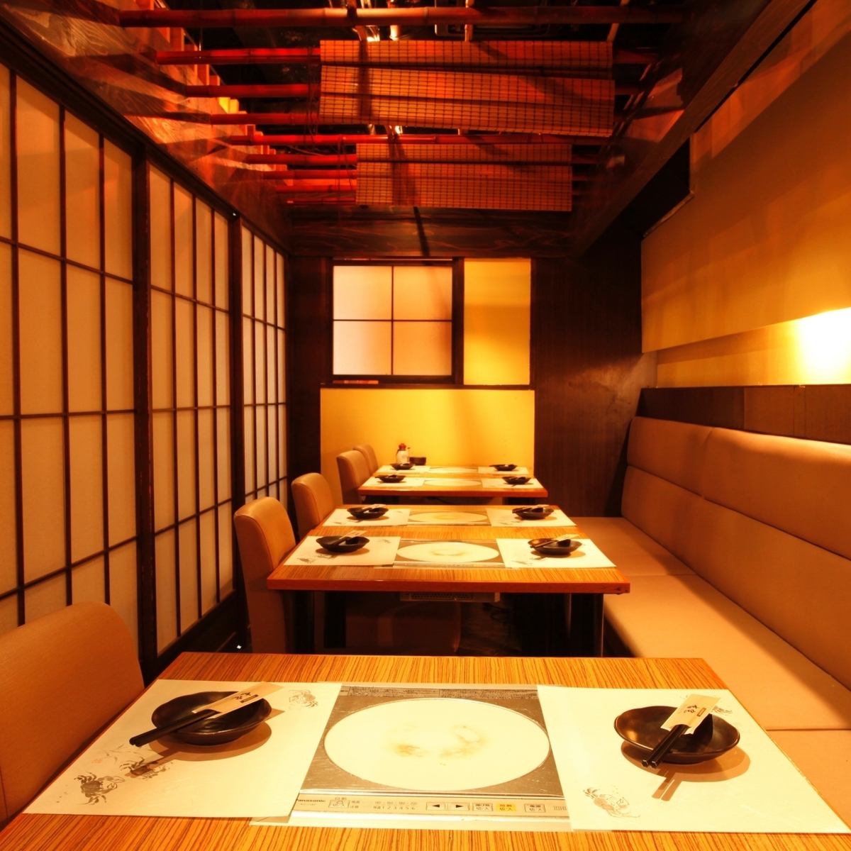 A modern Japanese space with indirect lighting ◎ We have a private room perfect for 8/18/36 people ♪