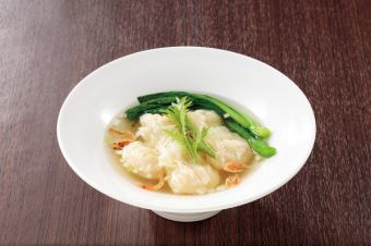 桜海老入りワンタンスープ