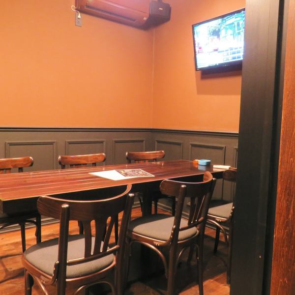 Table seats available for up to 10 people! You can use in various scenes such as company banquets and reunions, women's meetings, second parties, new year's parties, welcome and farewell parties, etc.