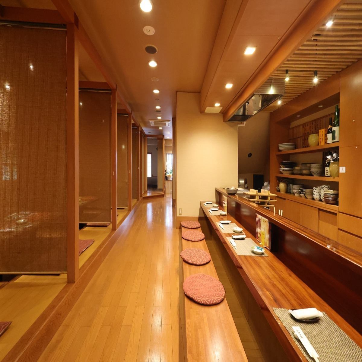 落ち着いた店内はデートやお食事会にオススメです。