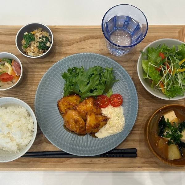 [Lunch full of happiness that will make your body happy◇] Lunch set 1,000 yen (tax included)