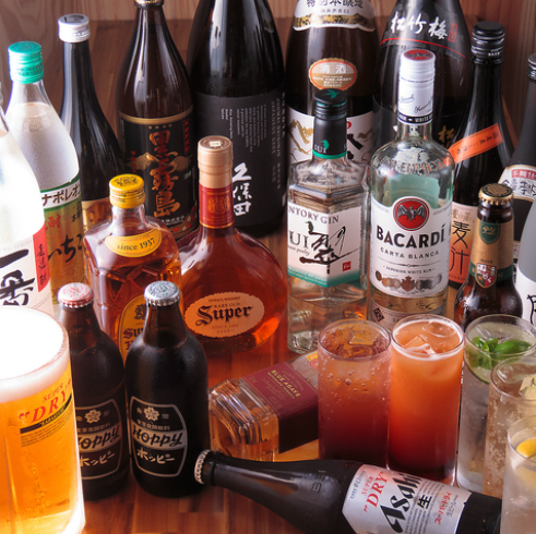 サワー、果実酒、カクテルまで幅広いラインナップ