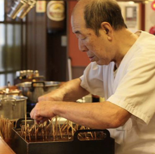 使用時令食材的創意日本料理