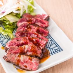 Grilled Wagyu Skirt Steak (Salt/Sauce)