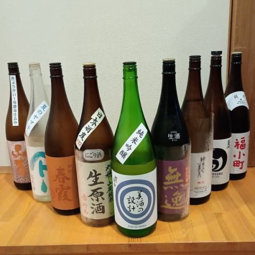 厳選地酒30種以上＆瓶ビール含む単品飲み放題　1980円(税込)