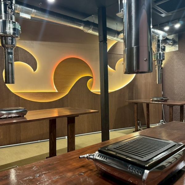 当店は会社帰りにぴったりの場所で、新鮮で美味しいお肉をご用意してお待ちしております！仲間や同僚と一緒に、楽しいひとときをお過ごしください。心温まるおもてなしと共に、素敵な食事と会話をお楽しみいただけます。皆様のご来店をお待ちしております！