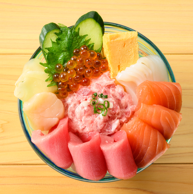 小樽の海鮮を是非現地で味わってください。