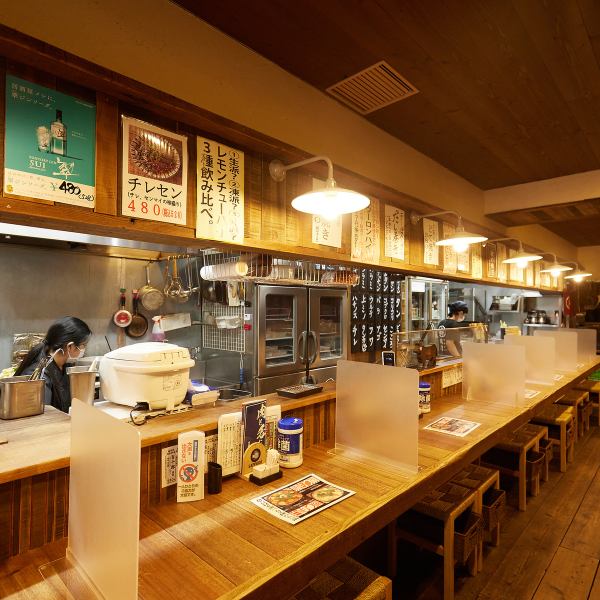 [The best place to eat and drink comfortably!] The restaurant has a calm atmosphere and is very comfortable! We have 16 counter seats that can be used by even one person.It's a great point that customers who want to drink even just a little can go casually!