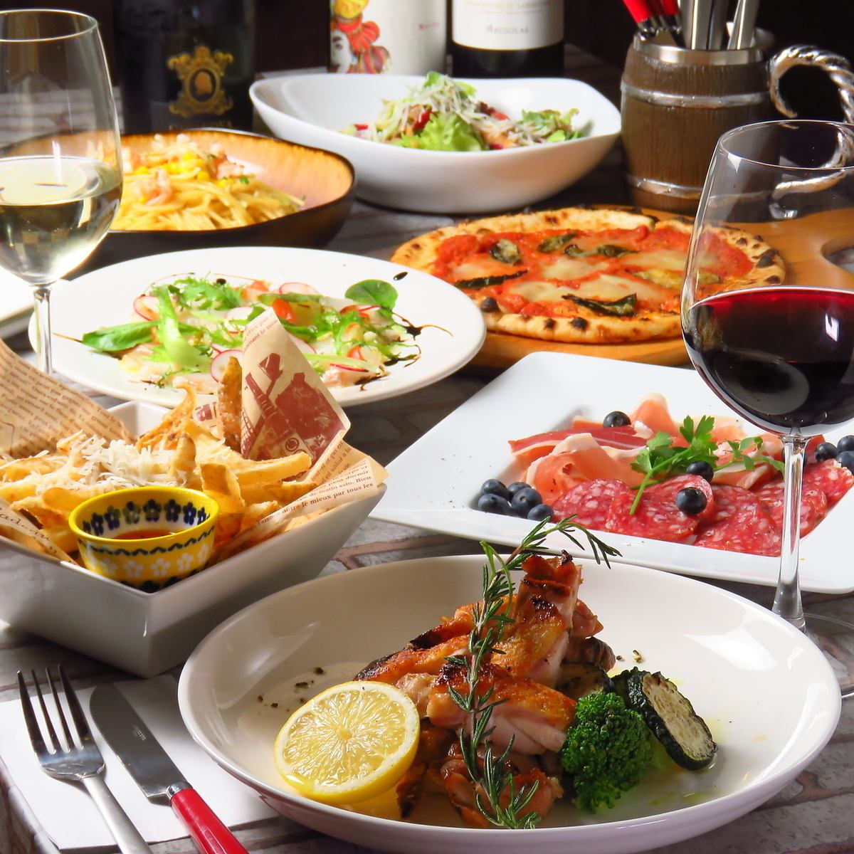 世界の都市をイメージした個室を完備したイタリアンバルで、美味しい料理とお酒を♪
