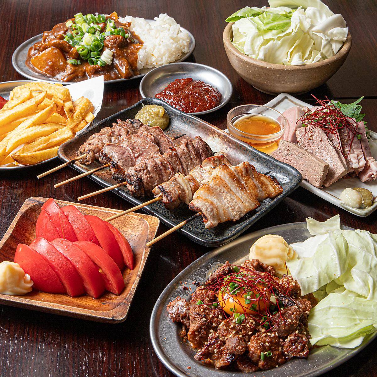 当店では炭火で丁寧に焼いたやきとんを毎日串打ちしております!