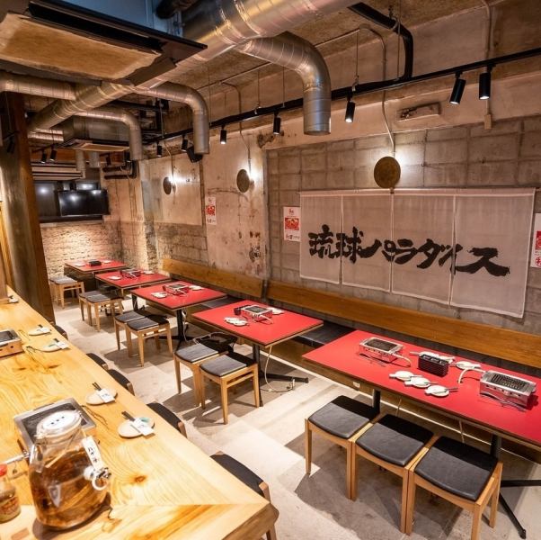 ご家族やご友人とのお食事や、ご宴会にご利用頂けるように、テーブル席・カウンターをご準備しております◎
