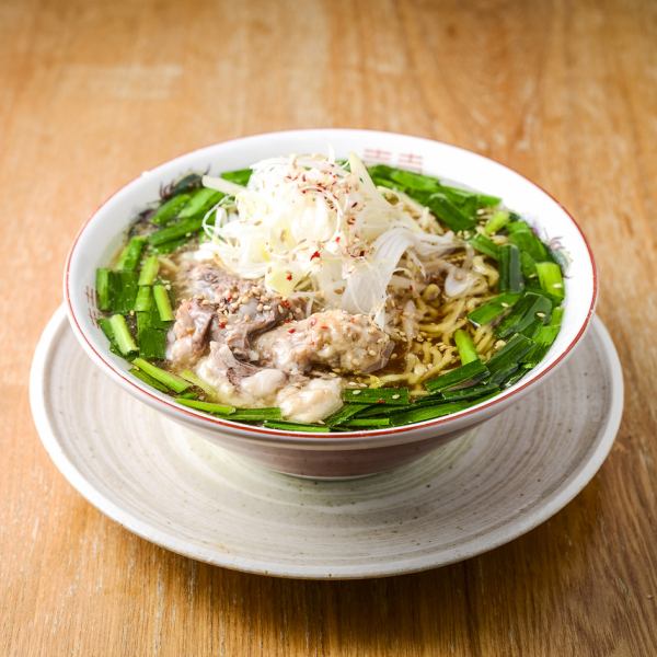 食べ忘れ注意！！焼肉後の〆のラーメン【スタミナ牛テールラーメン】