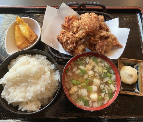 All-you-can-eat fried chicken set meal