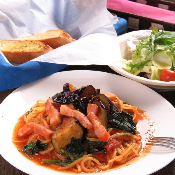 ≪Daily authentic pasta lunch ★ 1100 yen (tax included) ~ ≫ Salad and bread included! Dolce drink set is +701 yen