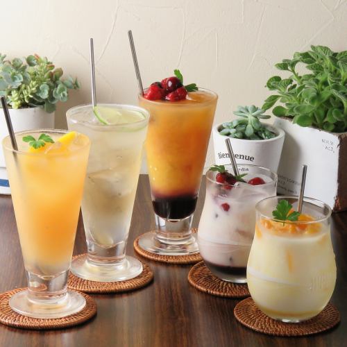 A lot of fashionable drinks ♪