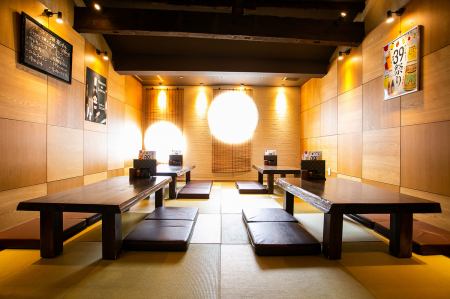 The spacious tatami room can accommodate up to 16 people.Please feel free to contact us for any banquets.
