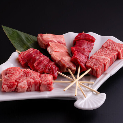 厳選和牛を使用した様々なお料理をご用意しております。
