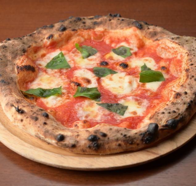 피자 가마 도입!! 나폴리 피자는 천이 모찌 모찌 특징 ♪ 심플하지만 맛있는 [마르게리타]