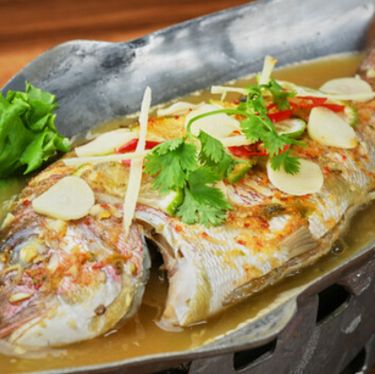 白身魚の蒸し物ライム風味