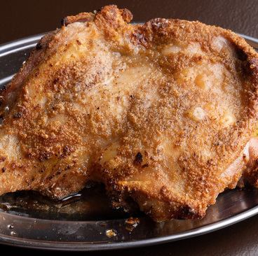 大人気！！名物骨付きスパイシーチキン