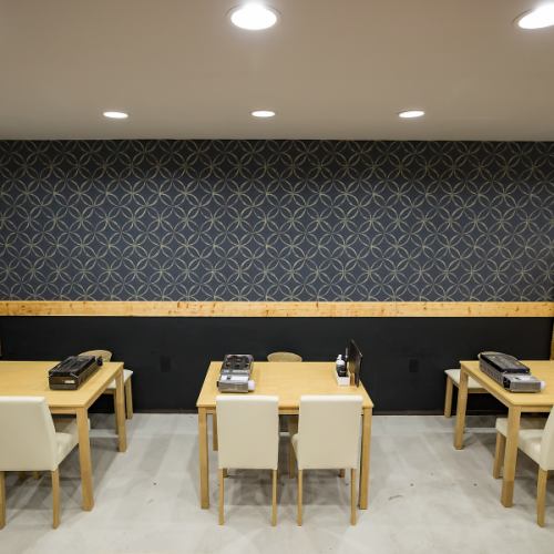 4名様テーブル3席