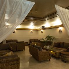 【飲み放題90分+選べるピザ&パスタ含む全5品】★ソファー席確約特典付き!