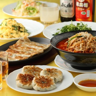 ＜オーダー式食べ飲み放題＞料理約130品飲み物約40種堪能コース3980円(税込)3名様～家族女子会