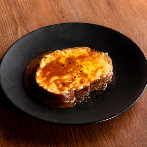 ヒーロー名物"沼るパン"