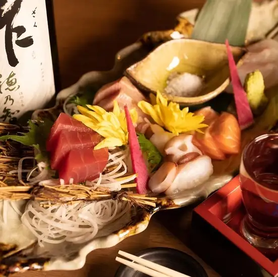 美味しい日本酒と肴・おでんをご用意してお待ちしております。