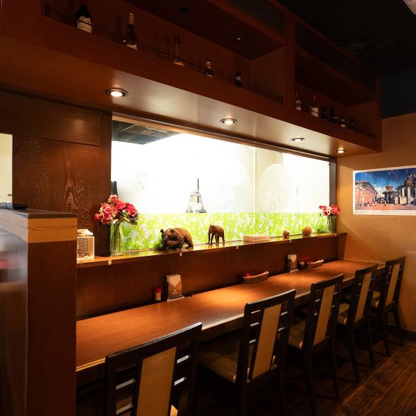 まるでリゾート！異国情緒あふれる空間で、わいわい賑やかに食べ飲み放題パーティー！SNS映え間違いなしの店内で、心ゆくまで盛り上がろう！