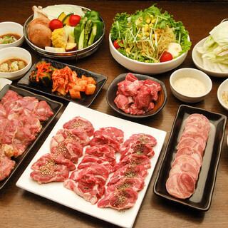 【특선 코스】소프트 드링크 첨부 ◆희소 부위를 포함한 특선 징기스칸 등 전 27품 7000엔(부가세 포함)