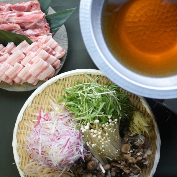 【冬におすすめ】120分飲み放題付「豚しゃぶ鍋コース」5000円◎山盛野菜/茶美豚/雑炊/前菜や焼とん串や〆も