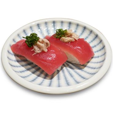 2 pieces of tuna