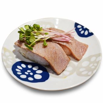 Grilled medium fatty tuna 2 pieces