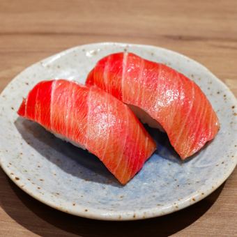 [2 popular nigiri sushi] Medium fatty tuna