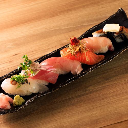 Nigiri Sushi: Assorted 6 pieces (top)
