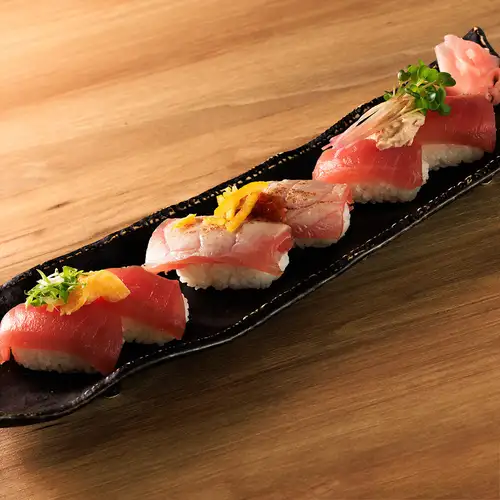 [Nigiri Sushi] Tuna & Salmon (6 pieces)