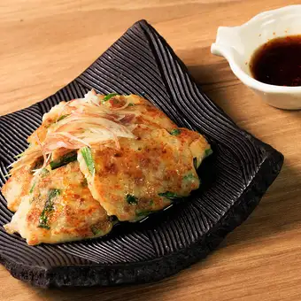 Chive dumplings, fluffy and crispy fried