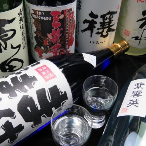 In addition to Shikoku alcohol, we also have a wide variety of cold and hot sake from all over the country.