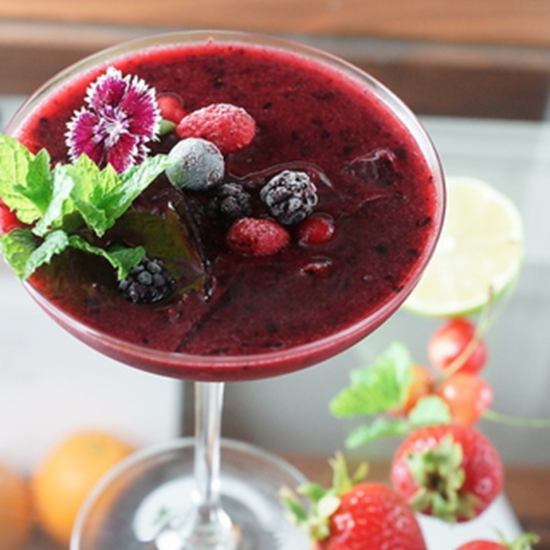 Cocktails and wines made with plenty of seasonal fruits are available☆