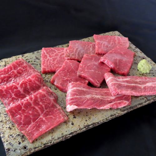 炭火焼でじっくり味わう絶品九州産和牛！お肉の本気を感じさせる選りすぐりのこだわり和牛「オススメ盛り」