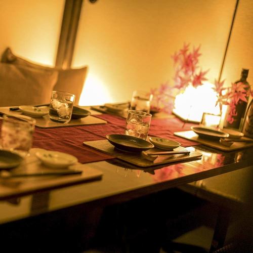 <p>We also have fashionable designer private rooms! The interior and lighting of the restaurant are carefully designed to create a relaxing space illuminated by soft indirect lighting. You can also use it in various situations such as girls&#39; associations and joint parties ♪</p>
