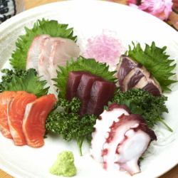 Today's Assortment of 3 Types of Sashimi