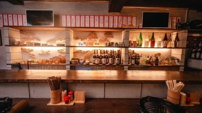 お一人様大歓迎店！お一人でのお食事やデート、さし飲み会など様々なシーンでご利用いただけます。