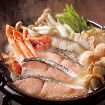 囲コース《生付き2.5H飲み放題+全9品》特選!海鮮寄せ鍋や信玄鶏の黒焼きなど【5500円】