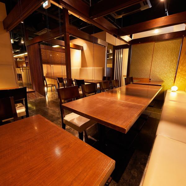 Table seats with a feeling of openness ♪ Anyway, it is a lively seat and is a popular seat for dinner with family and friends ◎ Please enjoy our all-you-can-eat all-you-can-eat to your heart's content.Please use it at girls-only gatherings, banquets, etc.!
