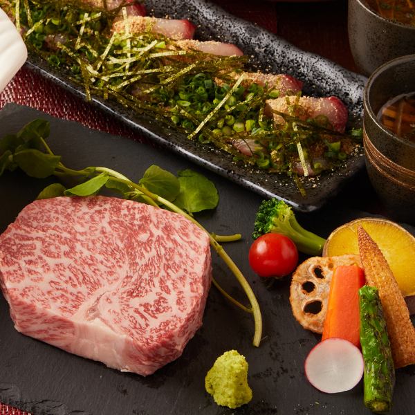 [Gorgeous and luxurious] We offer a premium course featuring domestic A4 and A5 rank Wagyu beef, including Kagoshima Black Beef.